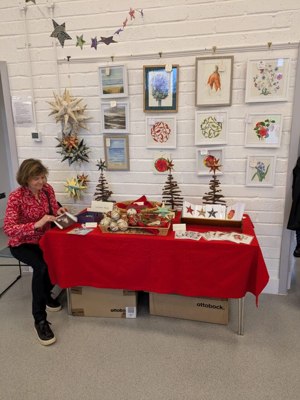 Local artist Caroline Welch showcases her gorgeous botanical prints and Christmas cards. The paper stars were a particular hit - thank you Caroline for teaching the children how to fold their own!